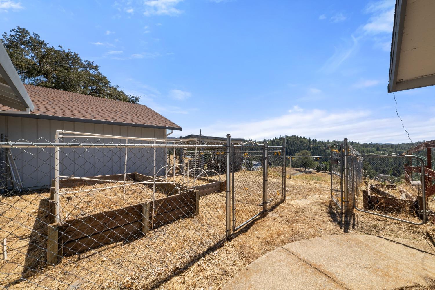 4661 View Point Drive