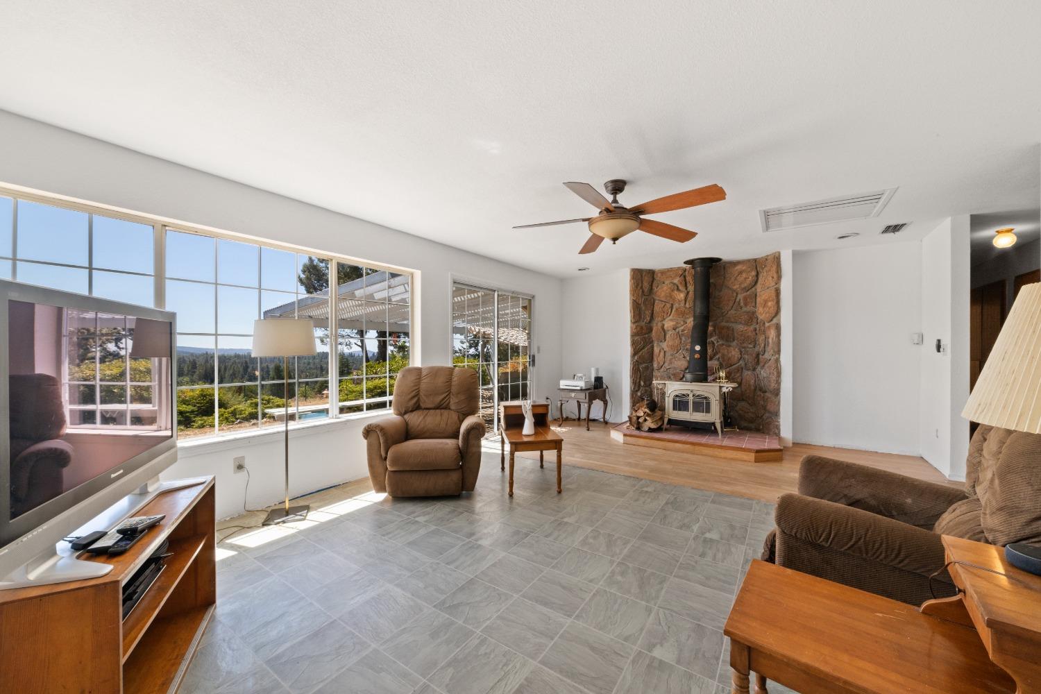 4661 View Point Drive