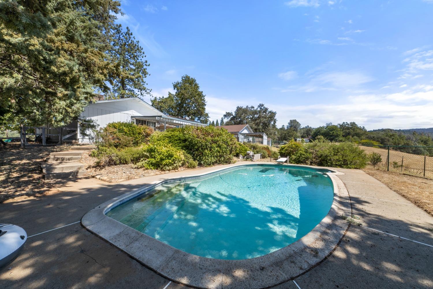 4661 View Point Drive