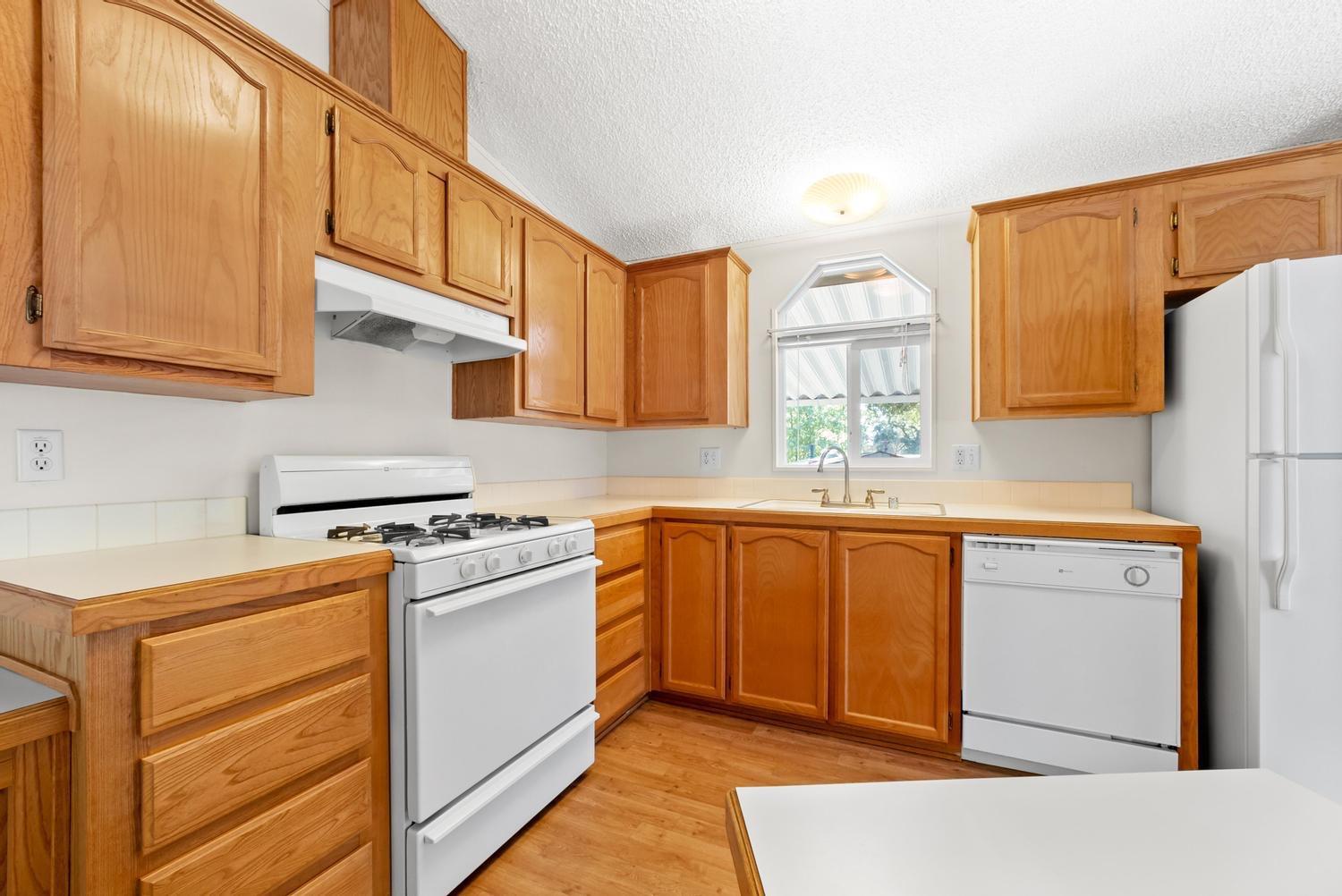 4420 Pleasant Valley Road Unit: 190