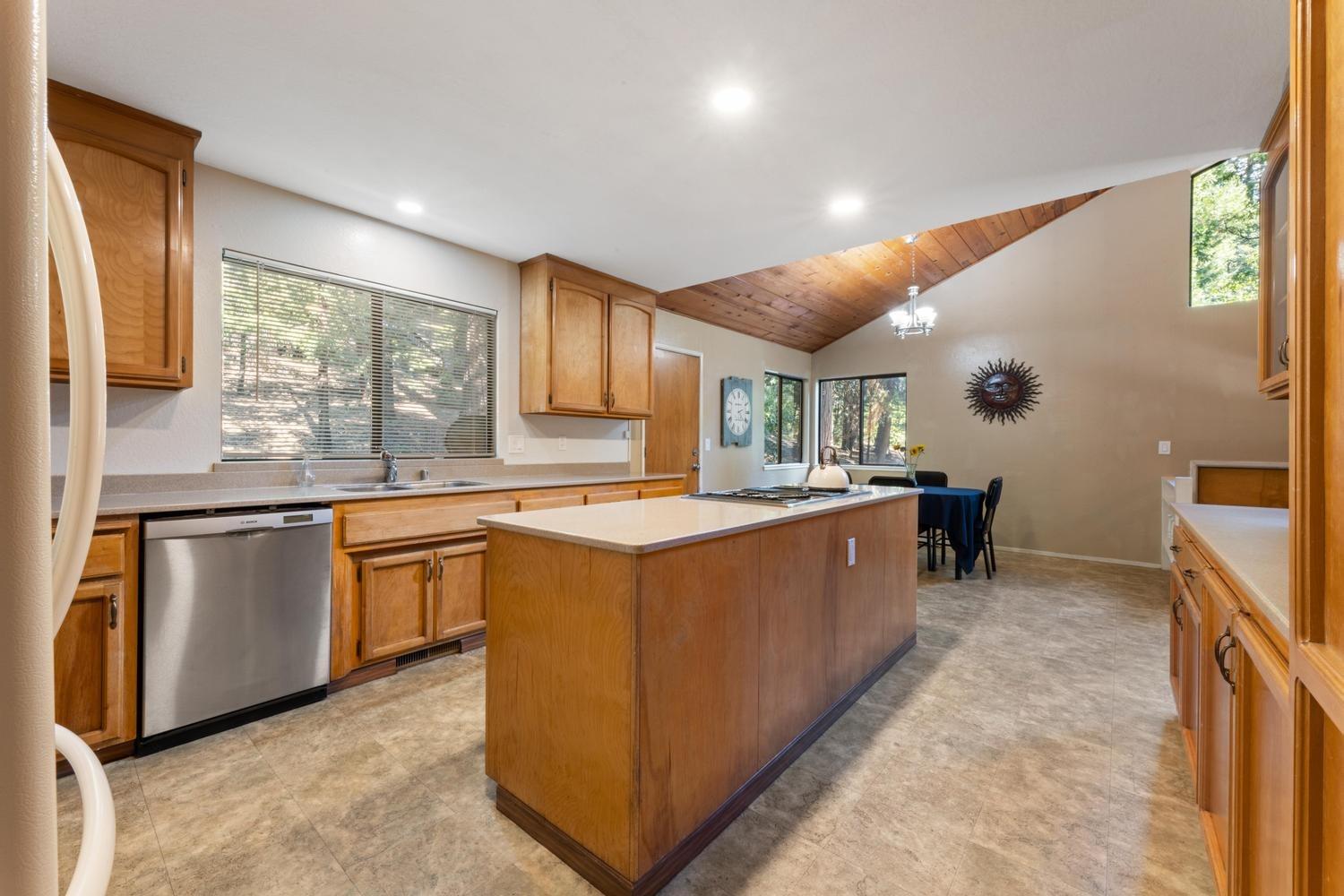 6510 Onyx Trail
