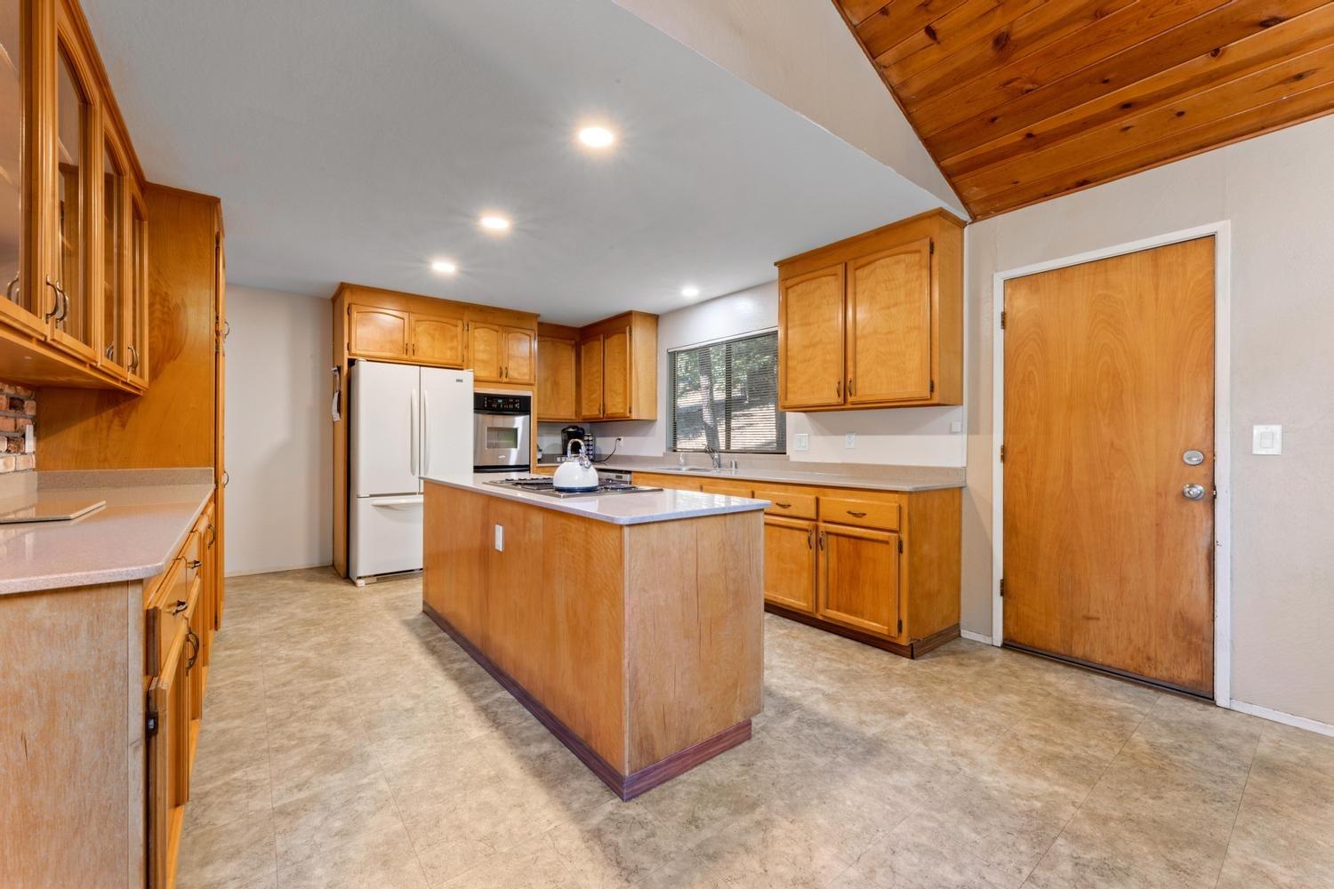 6510 Onyx Trail