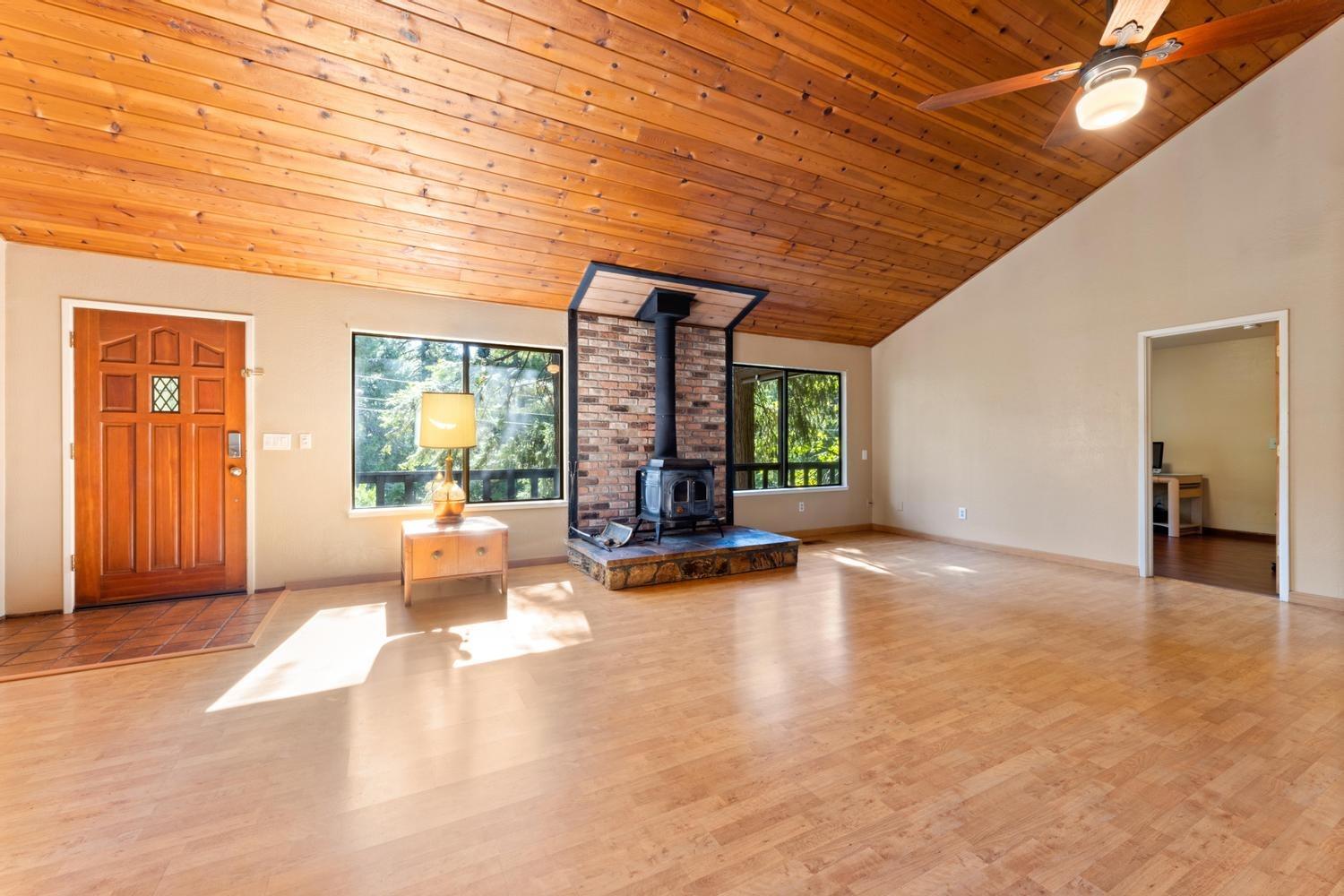 6510 Onyx Trail