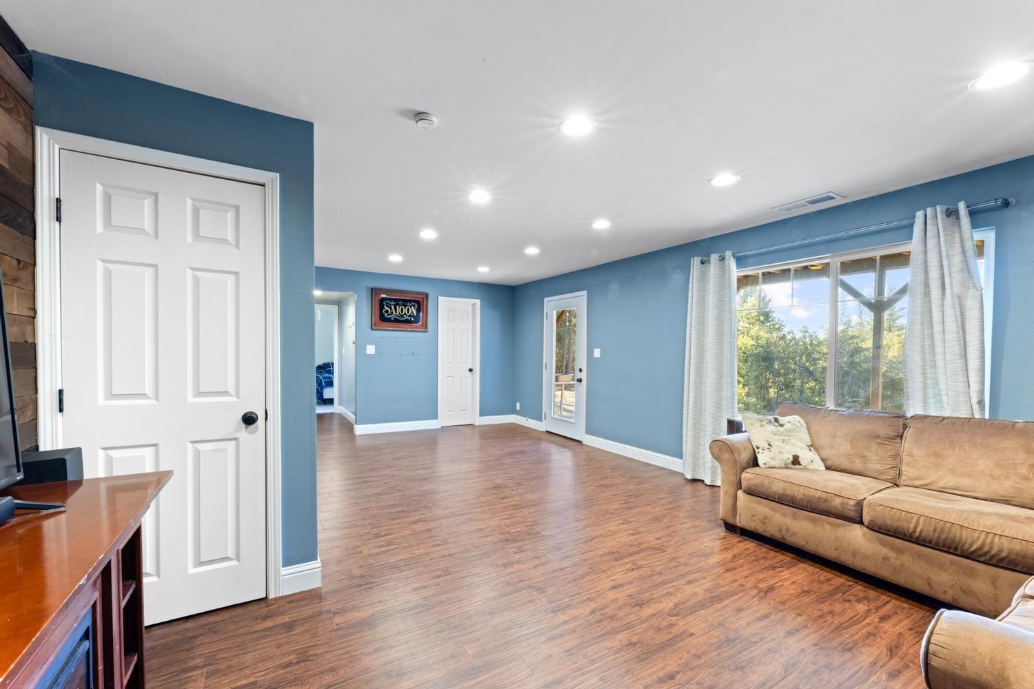 4760 Tannenbaum Court