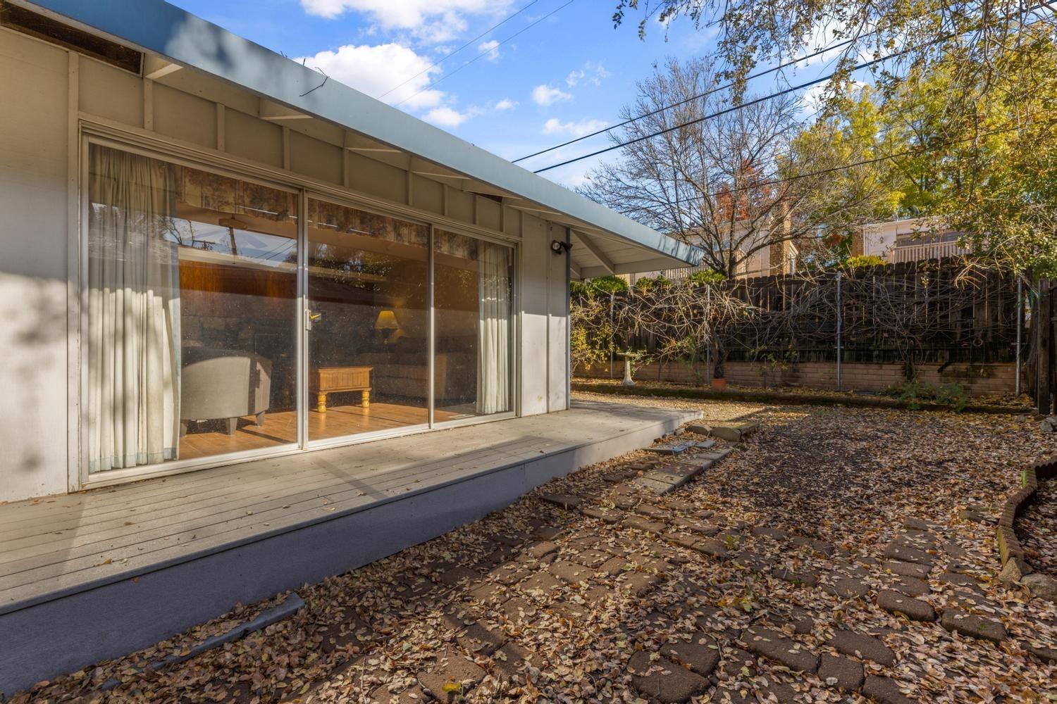 3138 Garden Circle