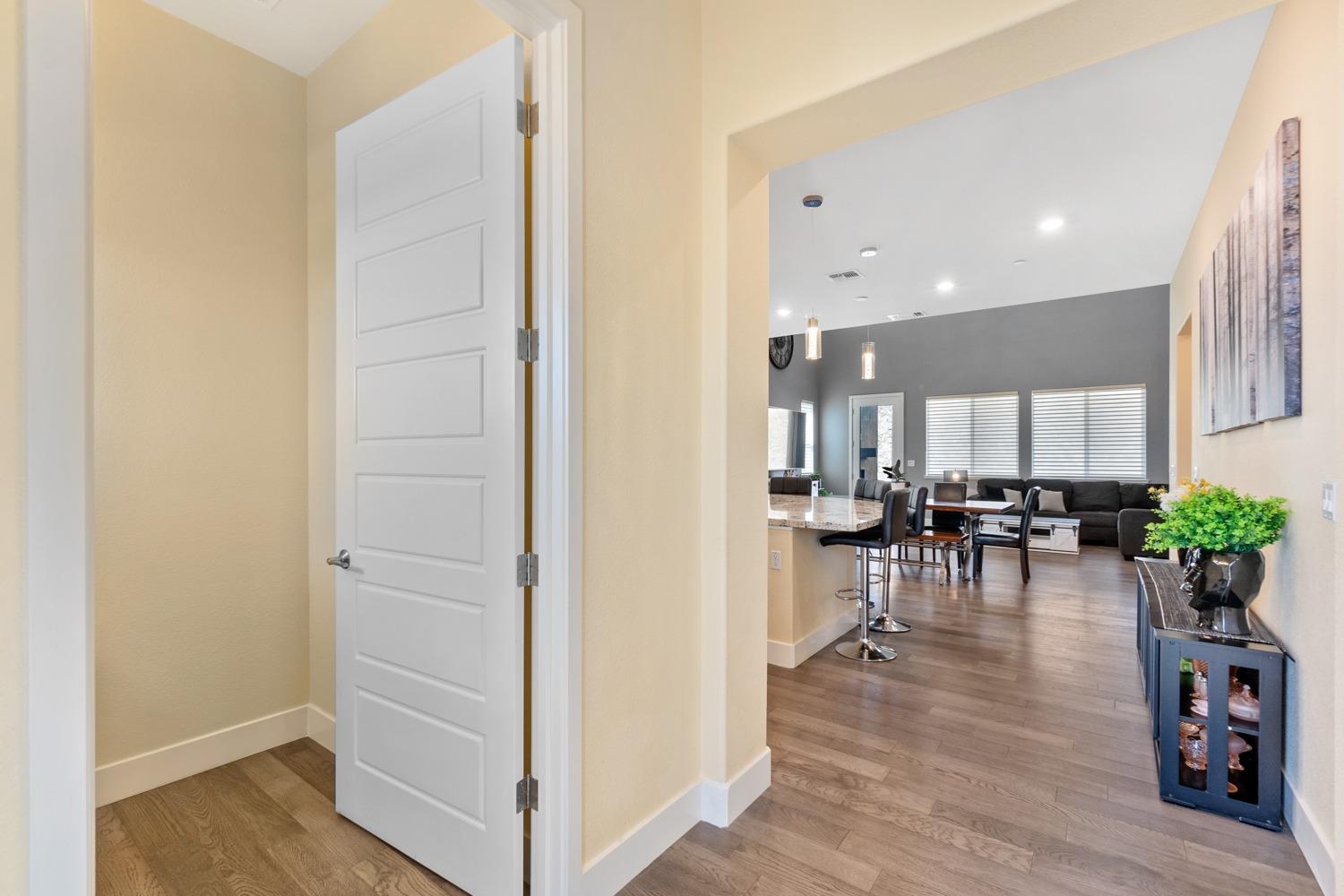 947 Merrill Court