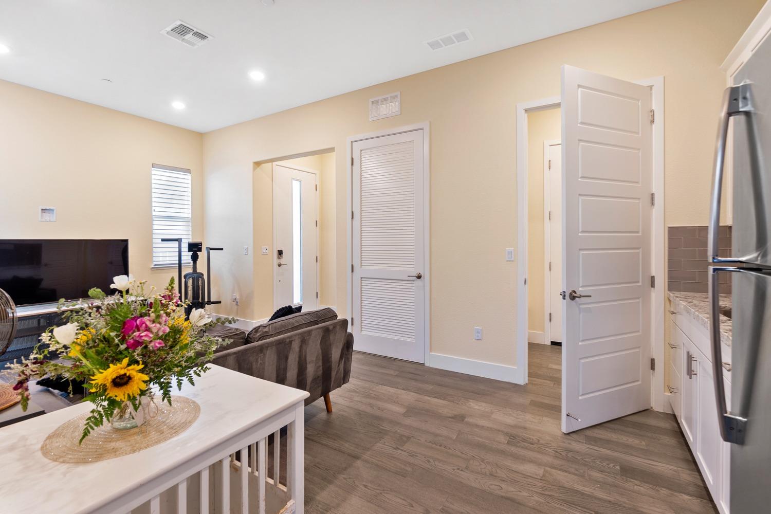 947 Merrill Court
