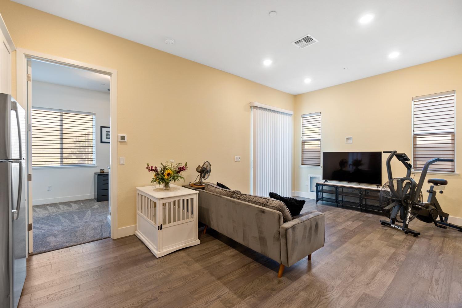 947 Merrill Court