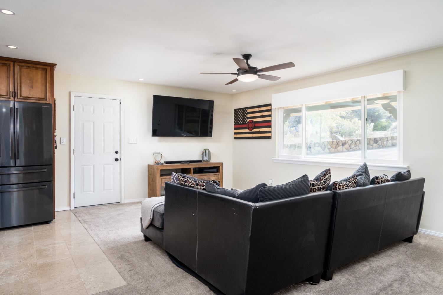 2385 Cold Springs Road