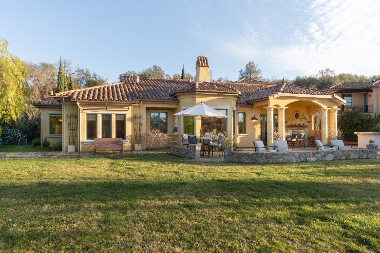 9627 Clos Du Lac Circle