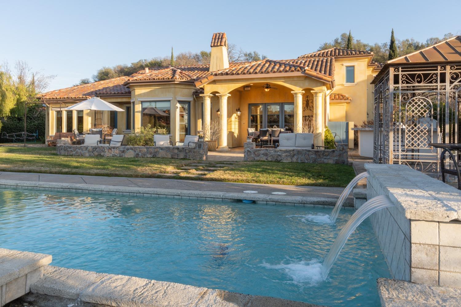 9627 Clos Du Lac Circle
