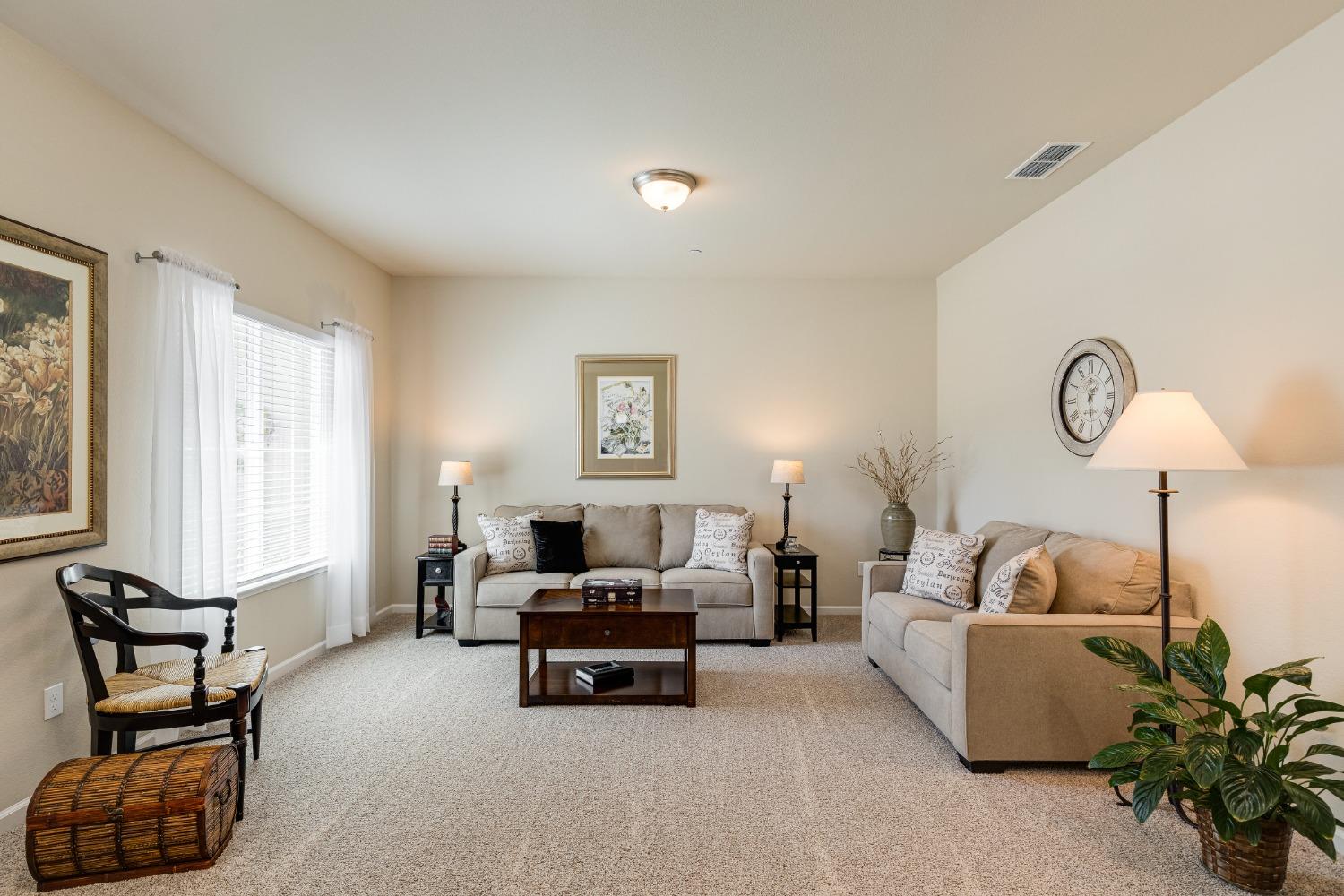 1715 Shakeley Lane