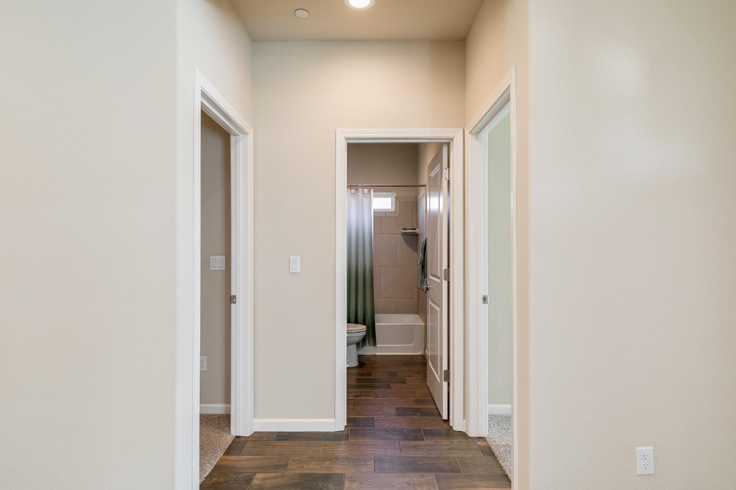 1715 Shakeley Lane