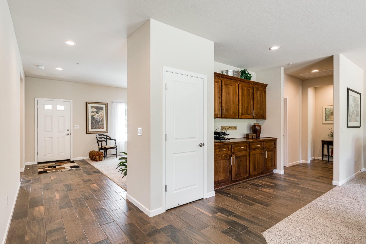1715 Shakeley Lane