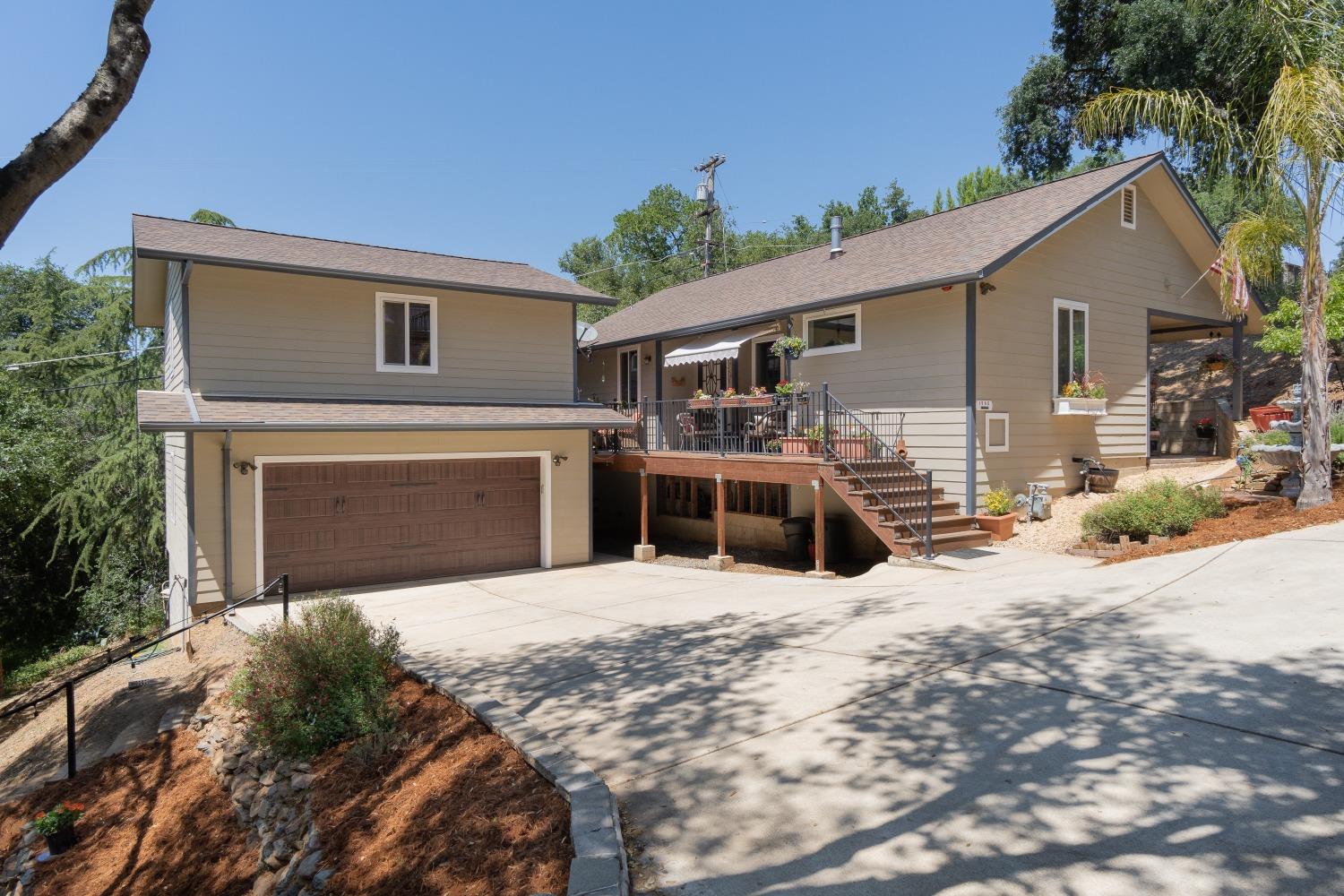 1590 Loma Verde Drive