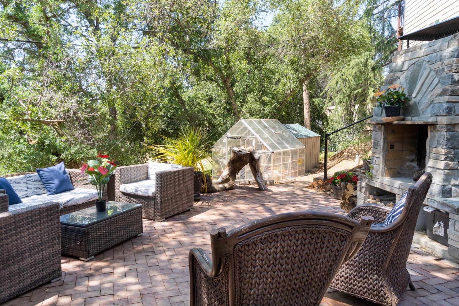 1590 Loma Verde Drive