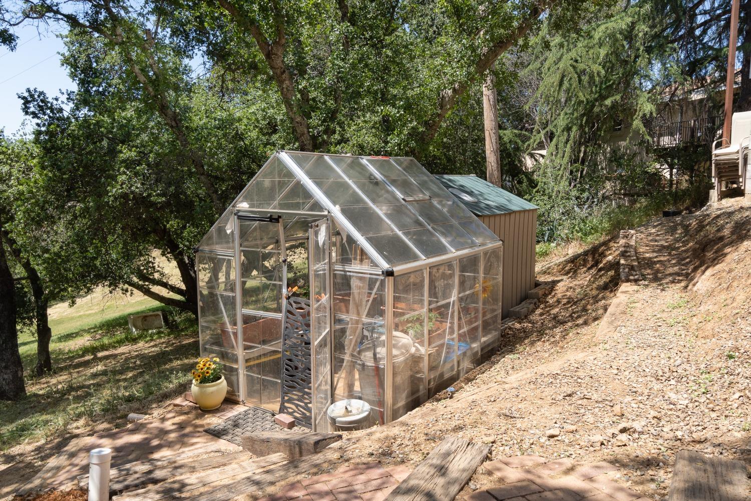 1590 Loma Verde Drive