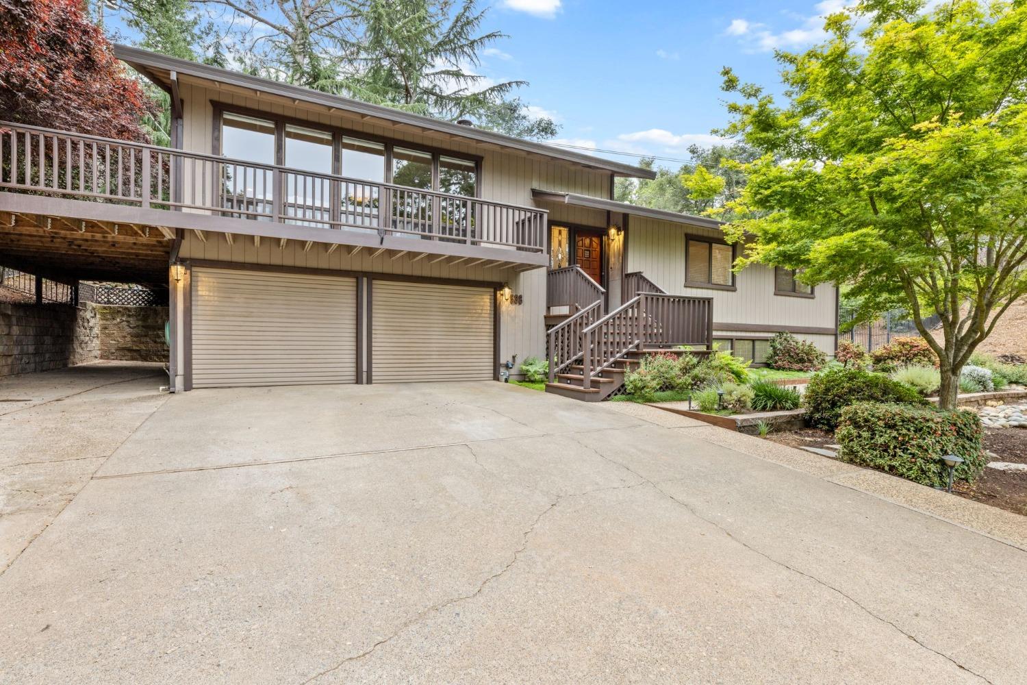 598 Encina Drive