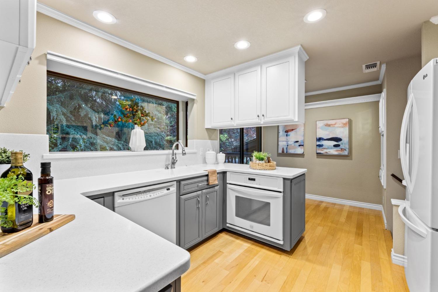 598 Encina Drive