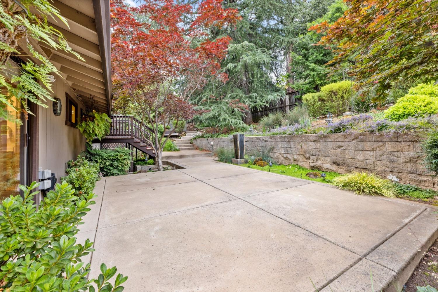 598 Encina Drive