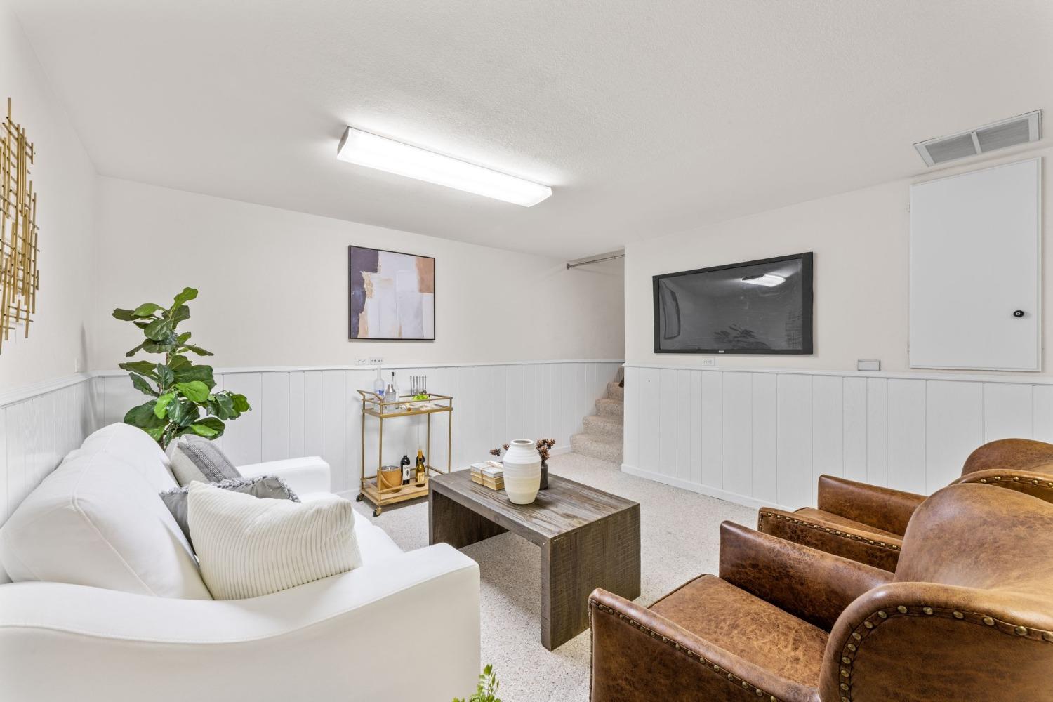 598 Encina Drive