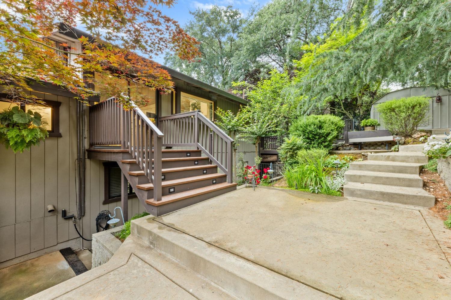 598 Encina Drive