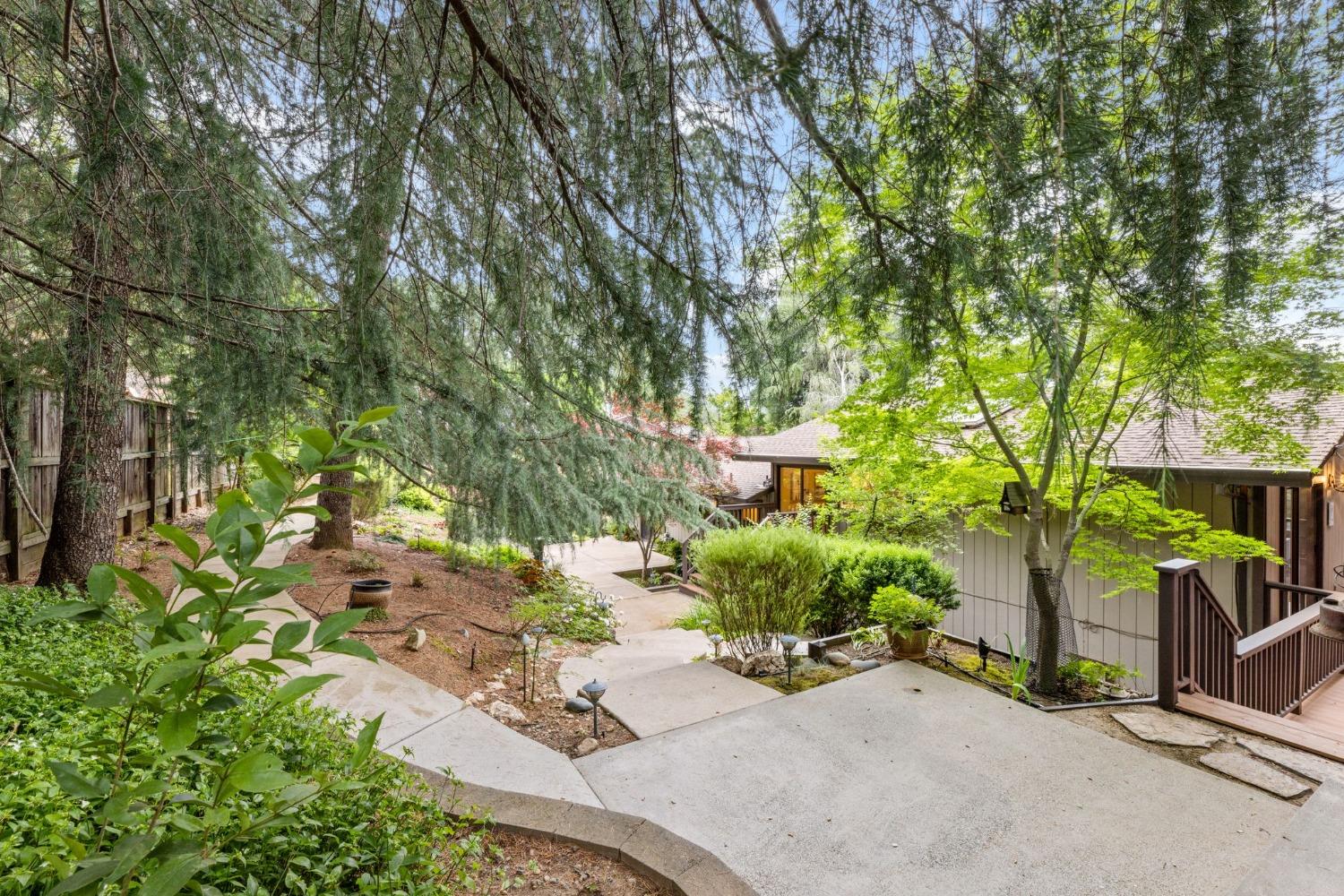 598 Encina Drive