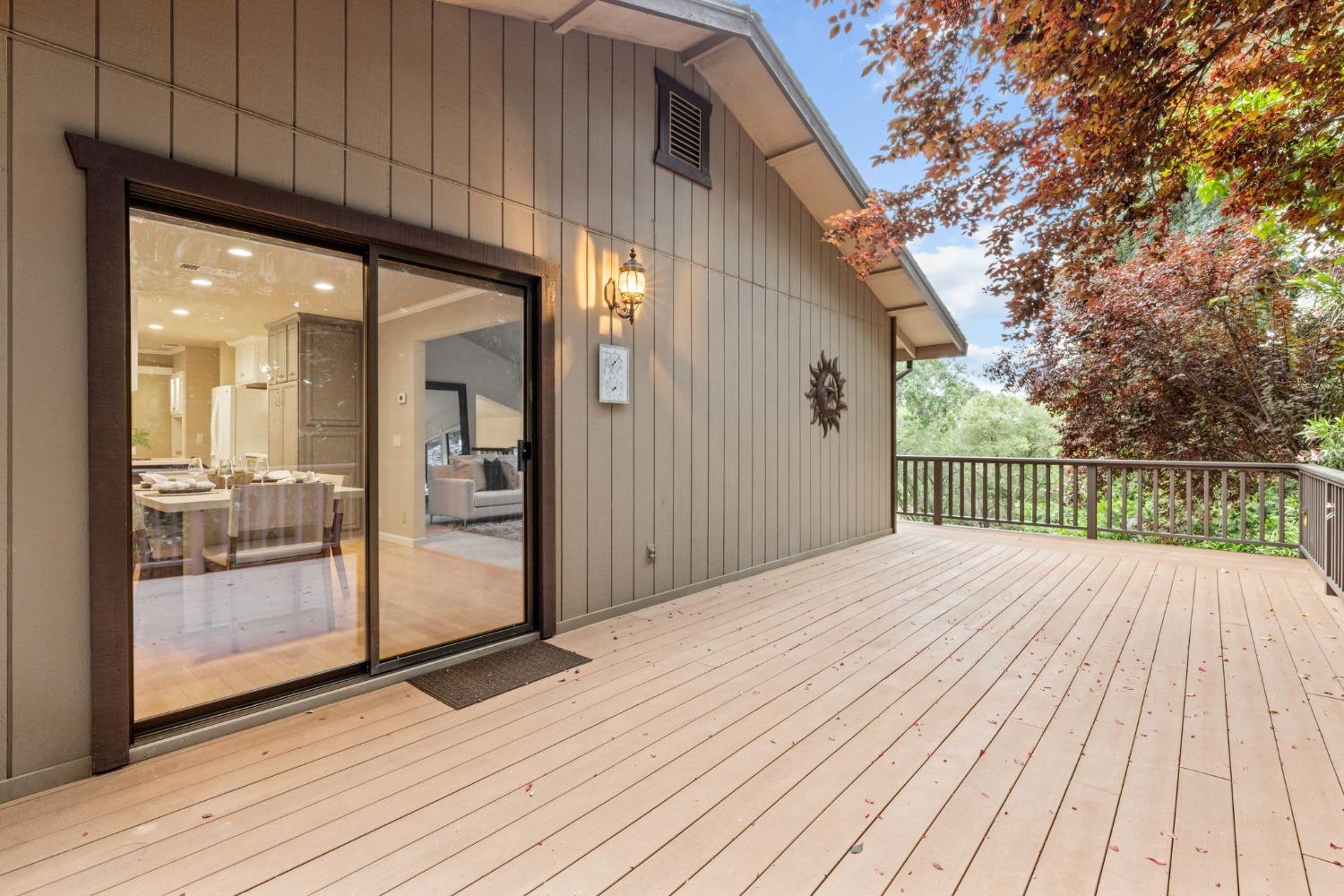 598 Encina Drive