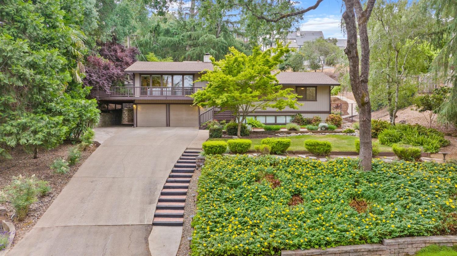 598 Encina Drive