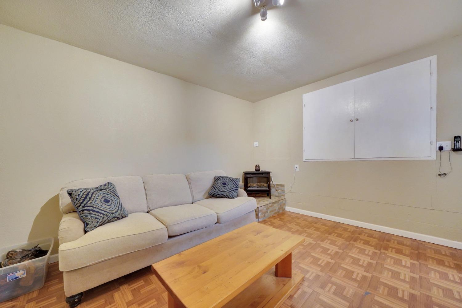 16923 Mckenzie Drive