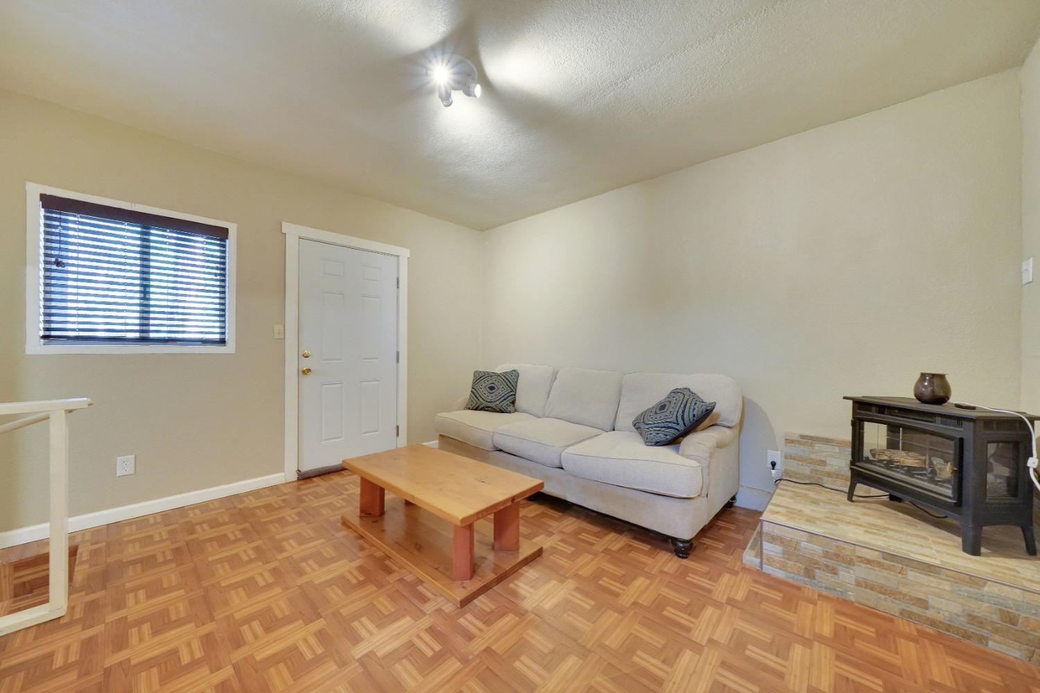 16923 Mckenzie Drive