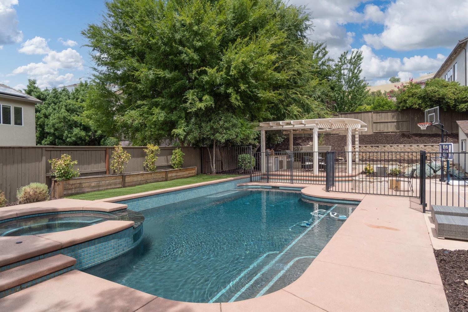 211 Gunston Court