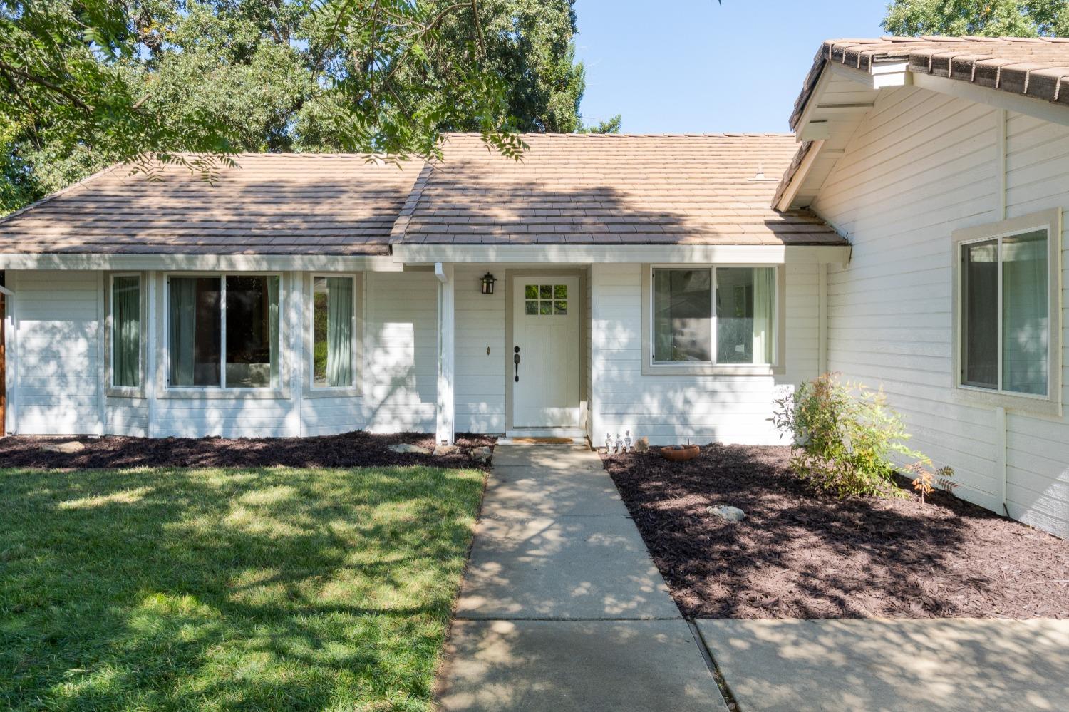 1499 Fitzroy Place