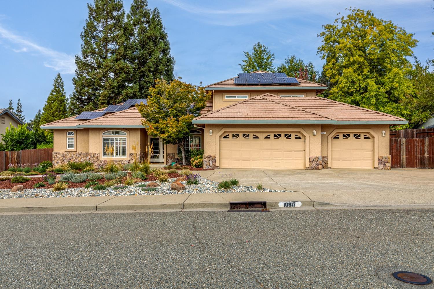 10917 Sunrise Ridge Circle