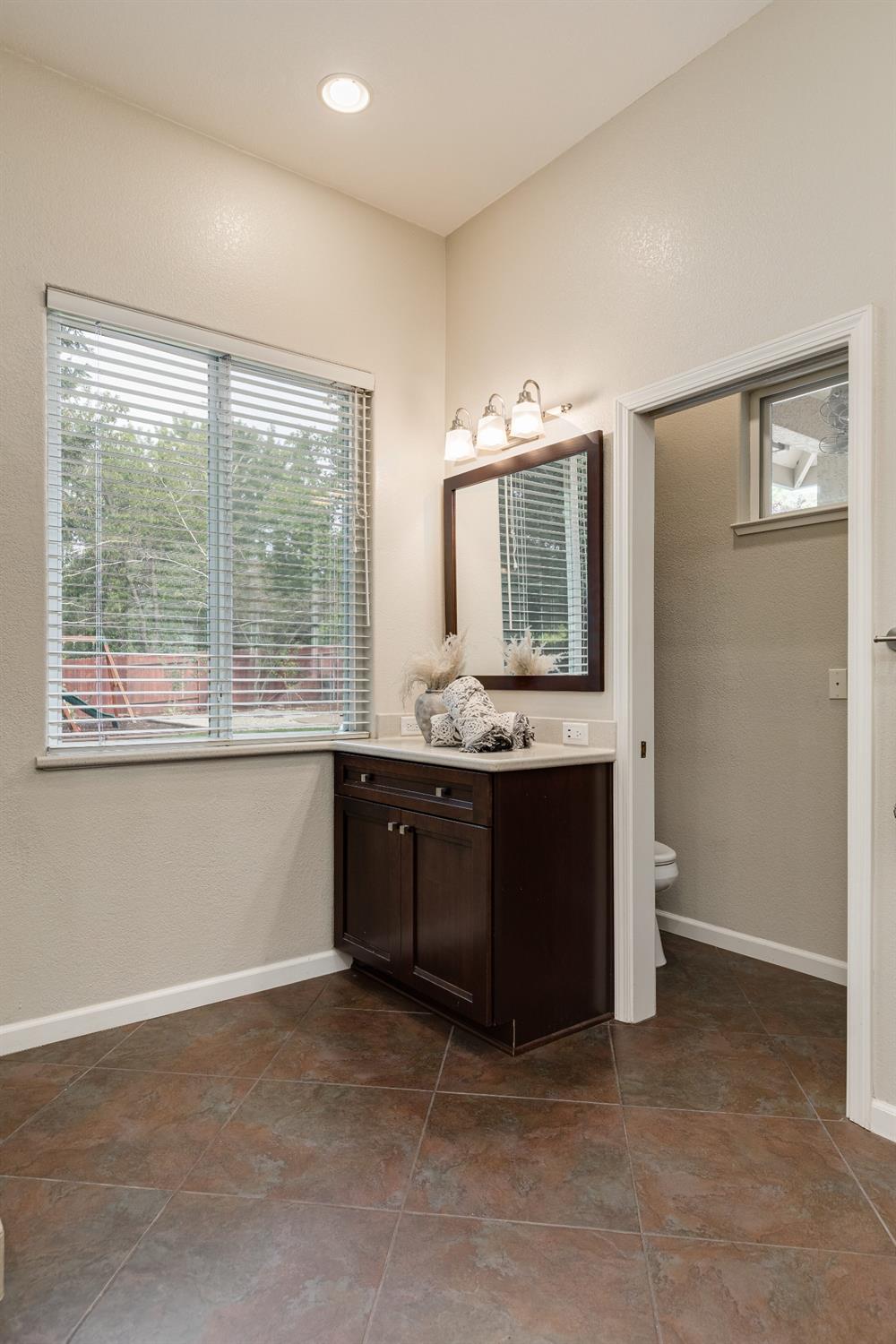10917 Sunrise Ridge Circle