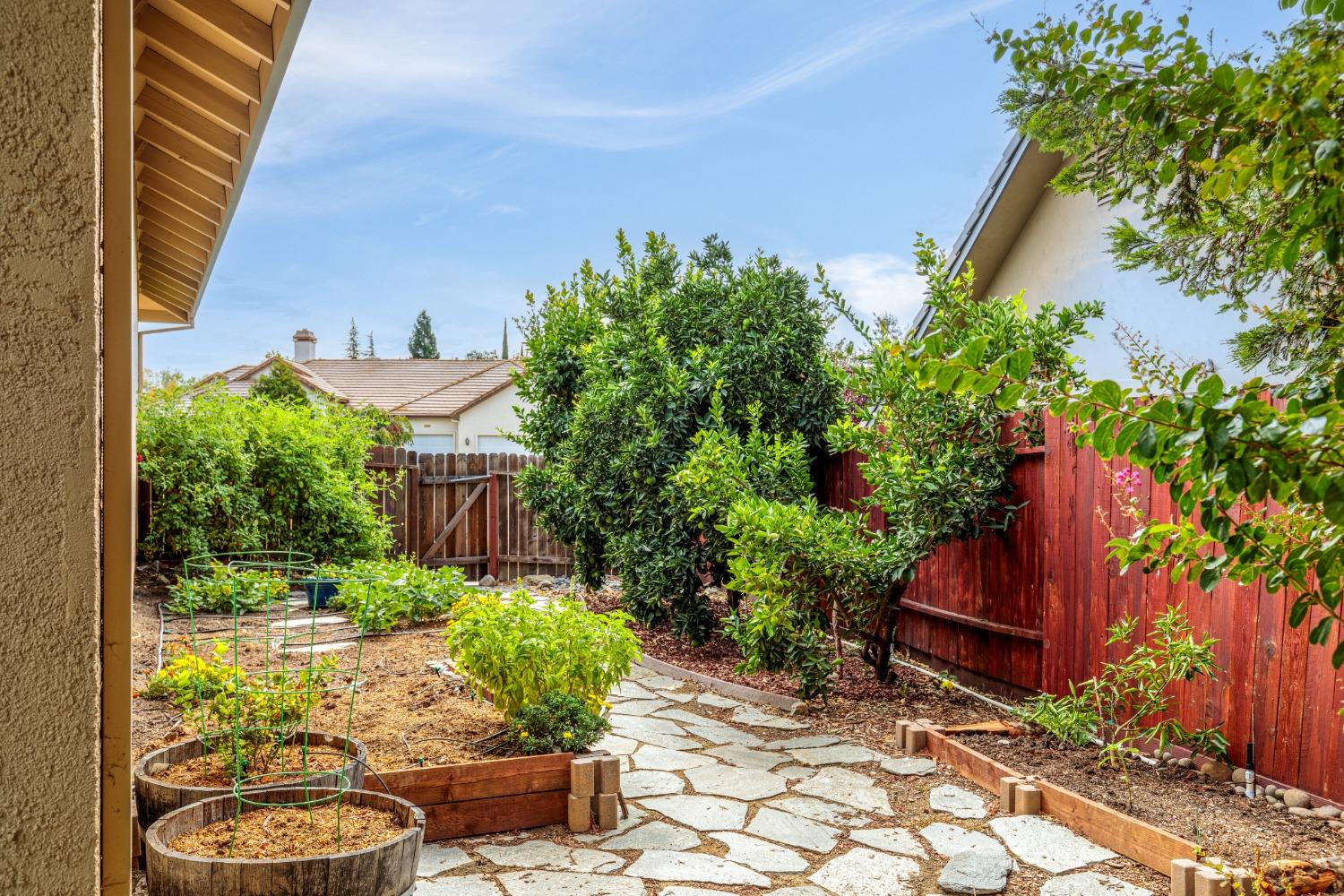 10917 Sunrise Ridge Circle