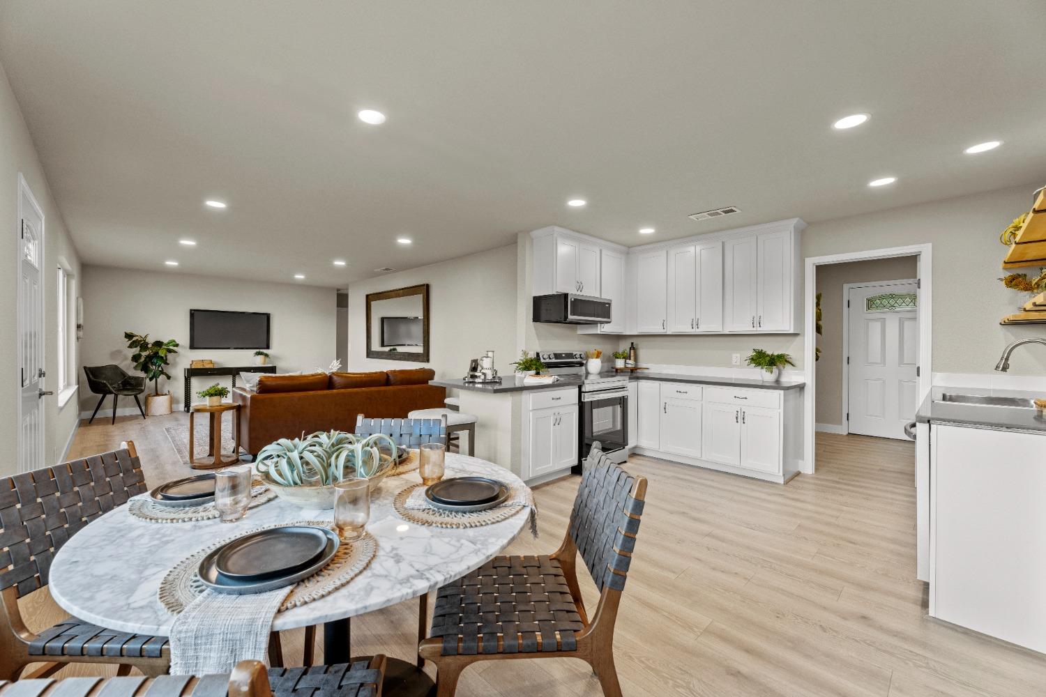 4085 Hutson Lane