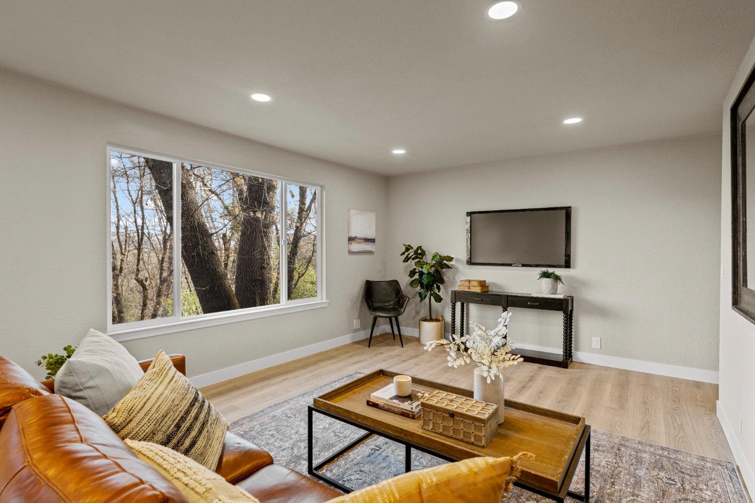 4085 Hutson Lane