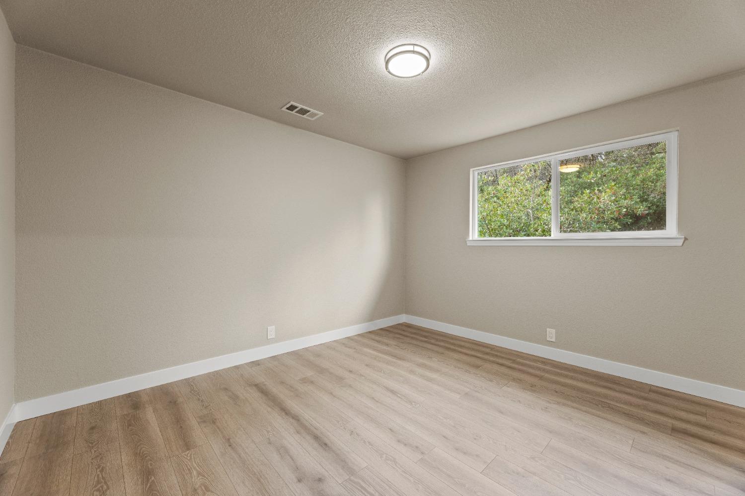 4085 Hutson Lane