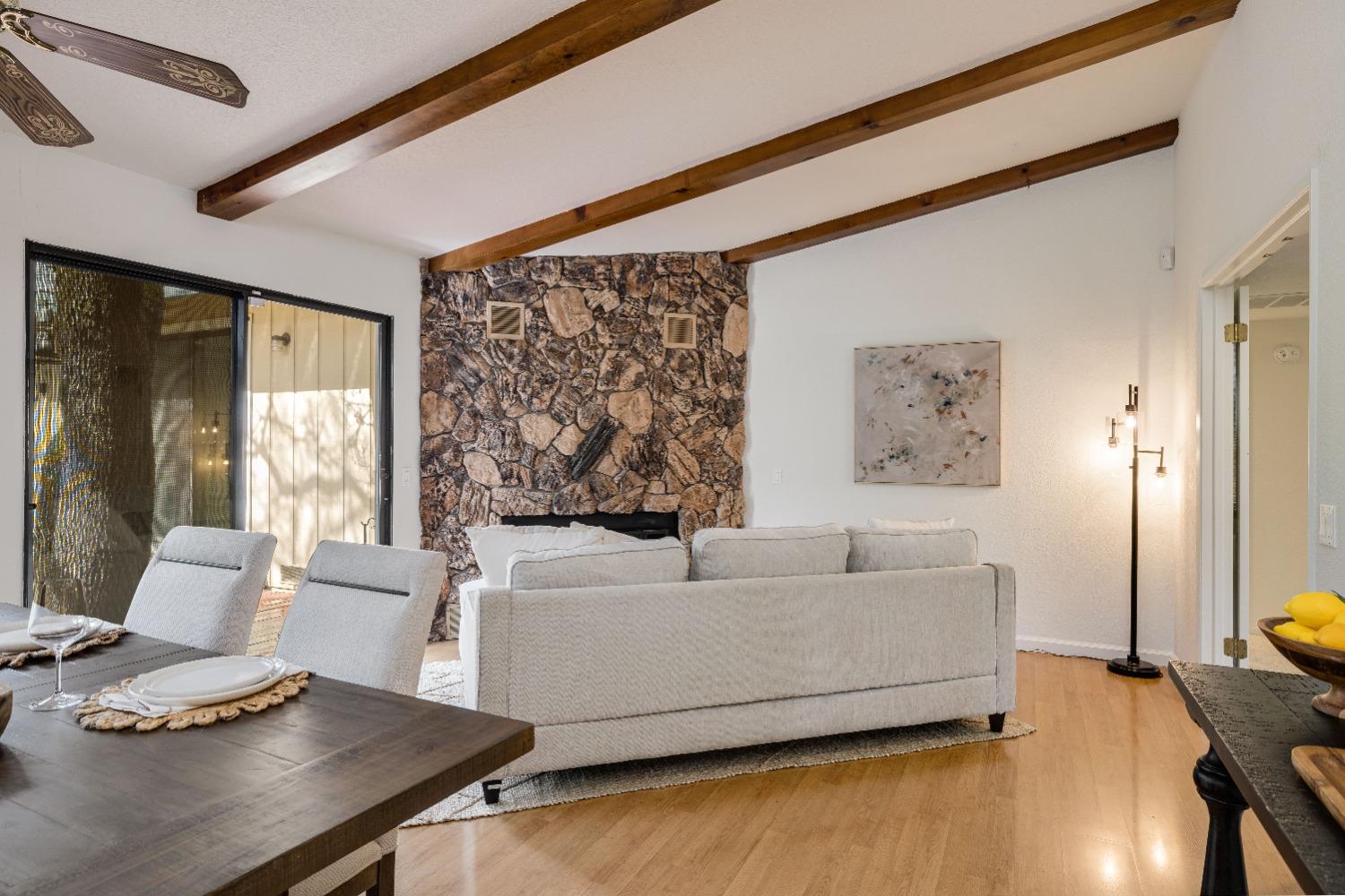 3172 Stanford Lane