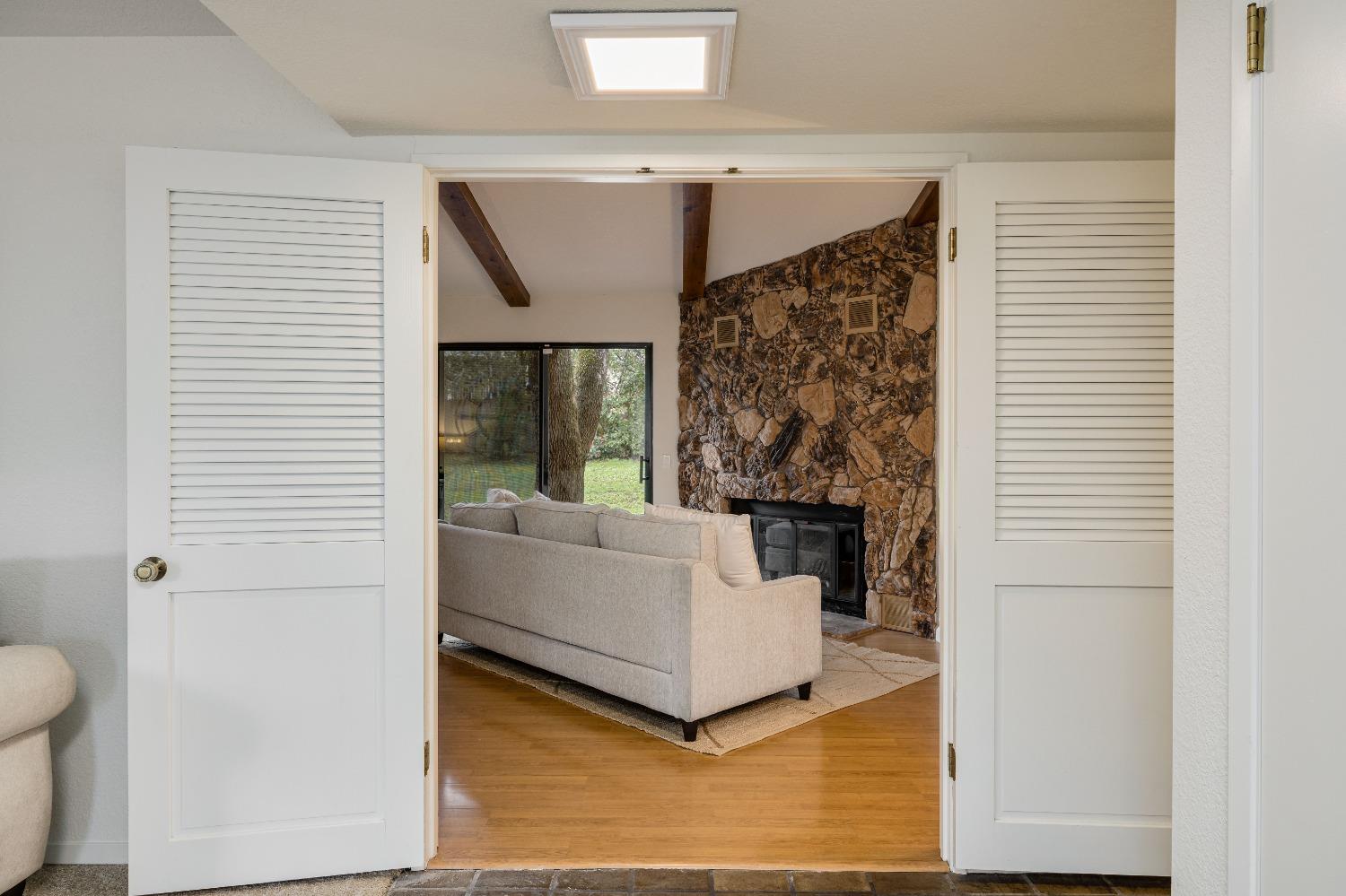 3172 Stanford Lane