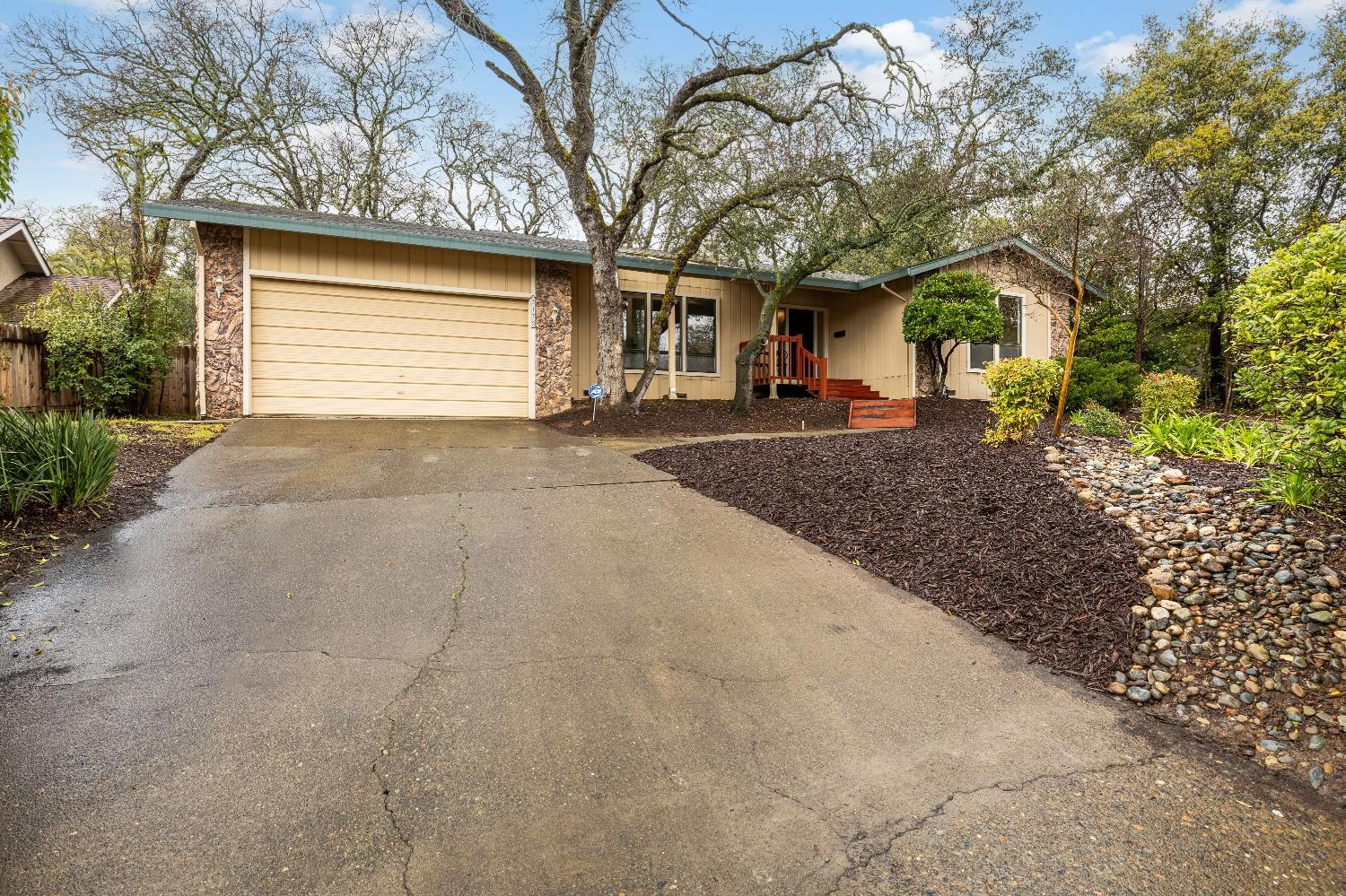 3172 Stanford Lane