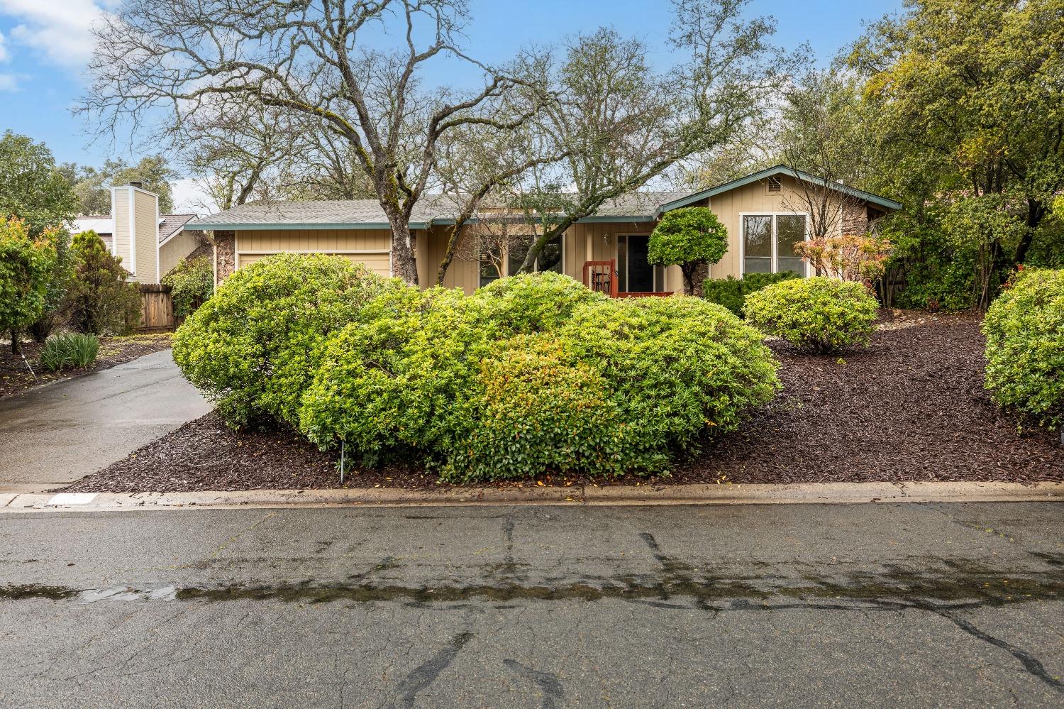 3172 Stanford Lane
