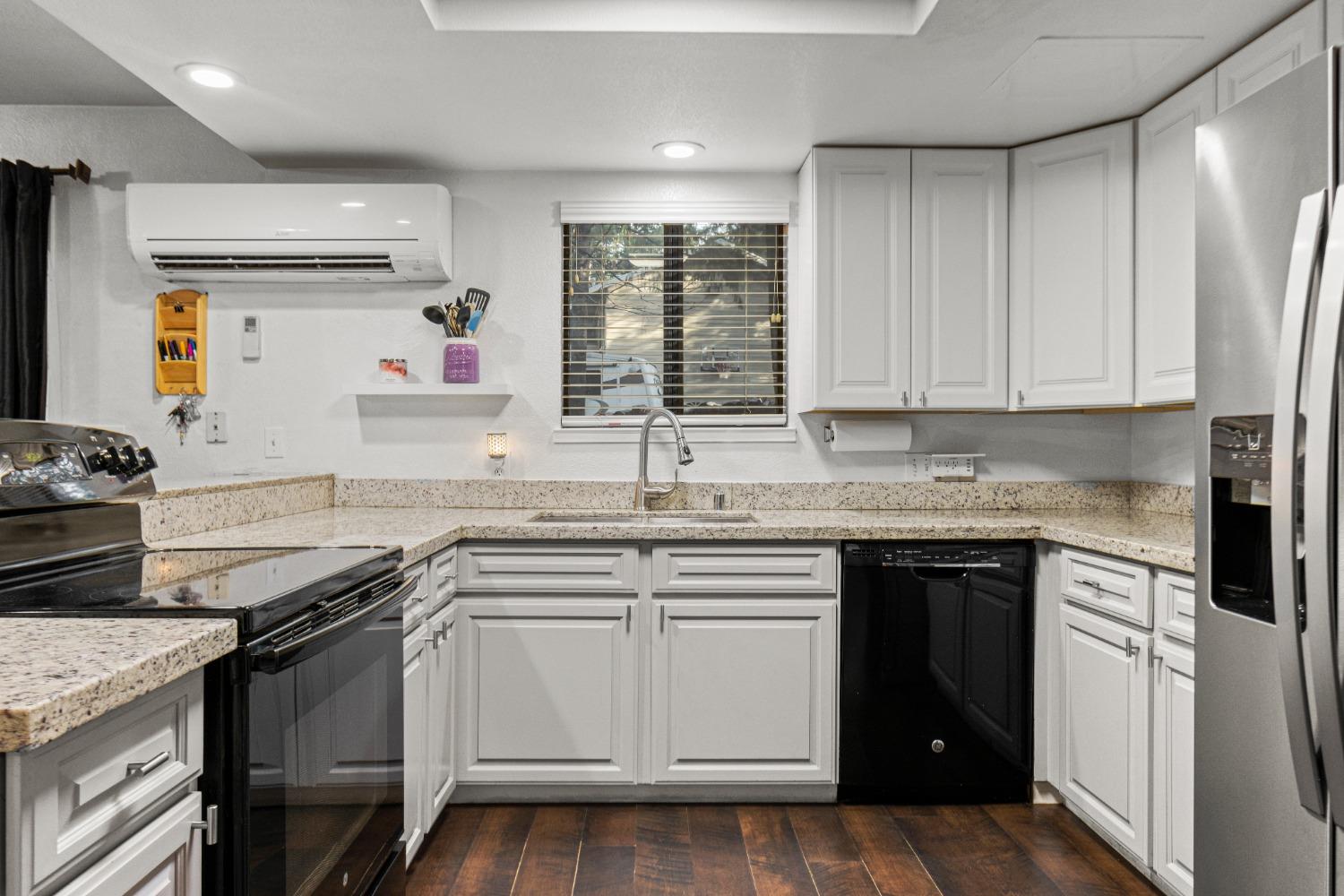 5415 Buttercup Drive