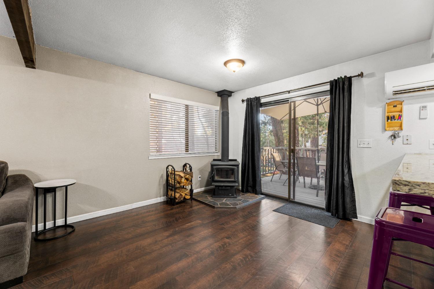 5415 Buttercup Drive