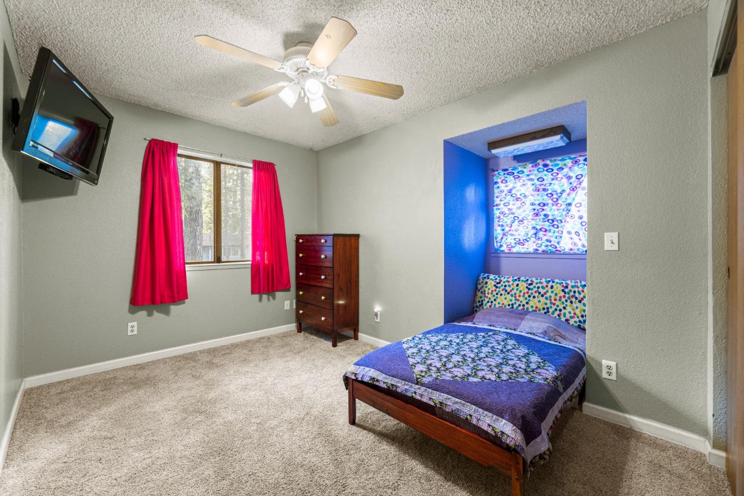 5415 Buttercup Drive