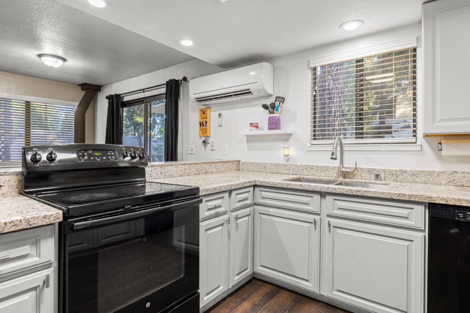 5415 Buttercup Drive