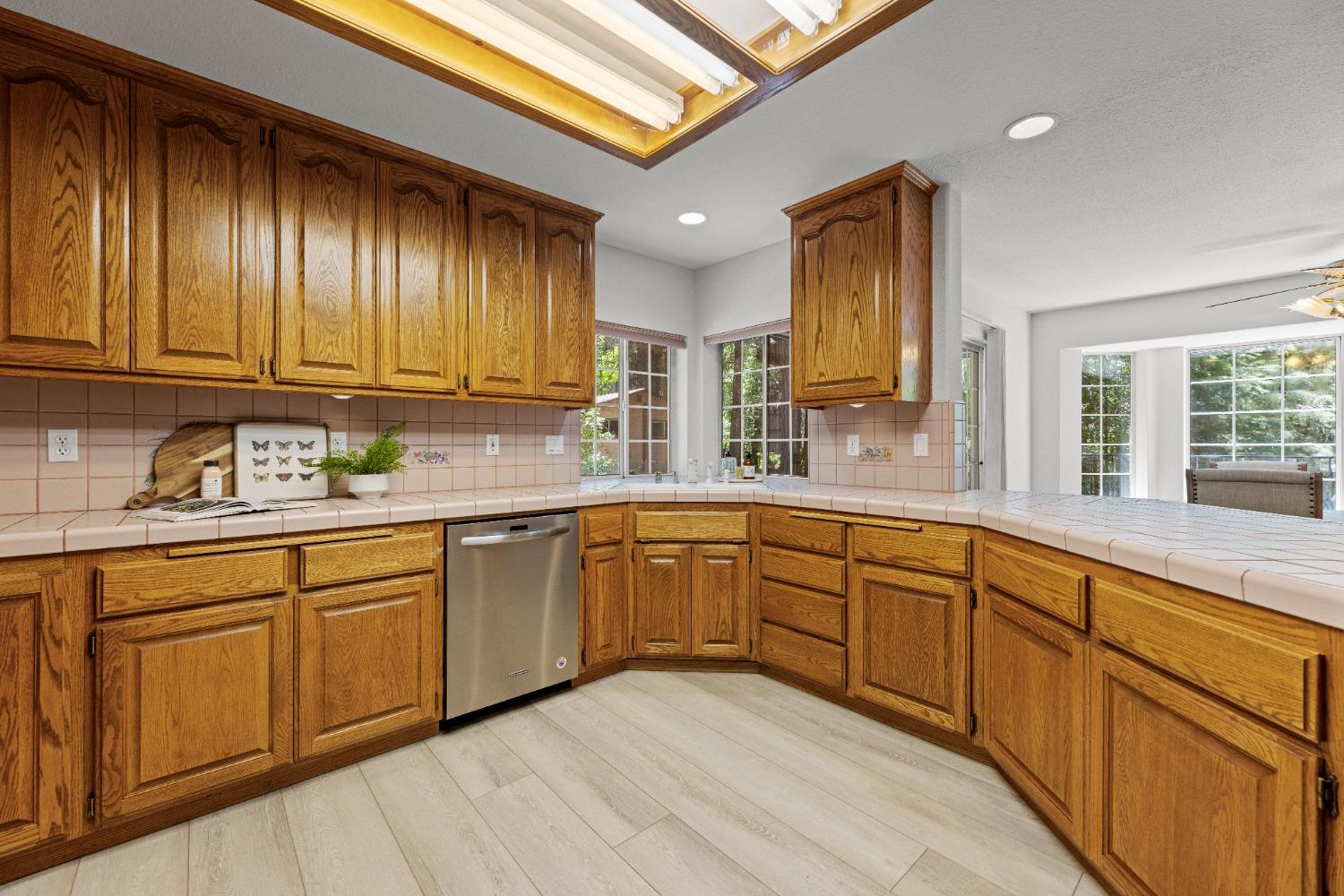 5532 Shadow Court