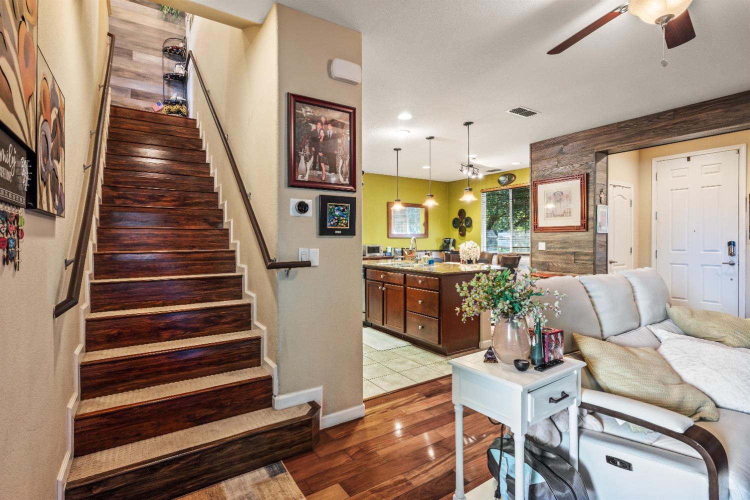6083 Camden Circle