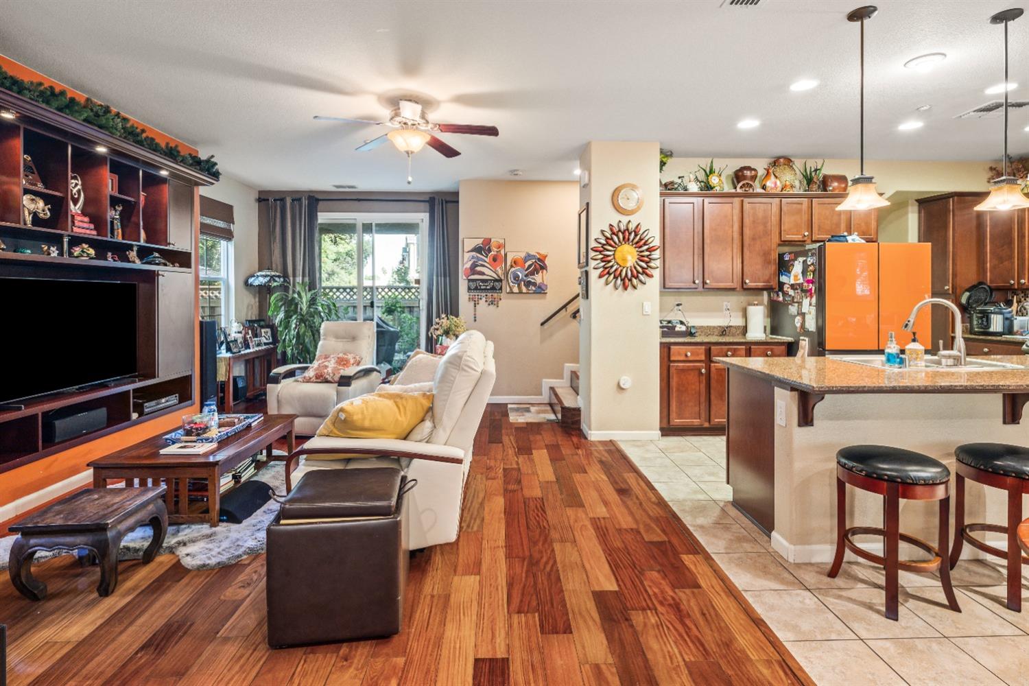 6083 Camden Circle